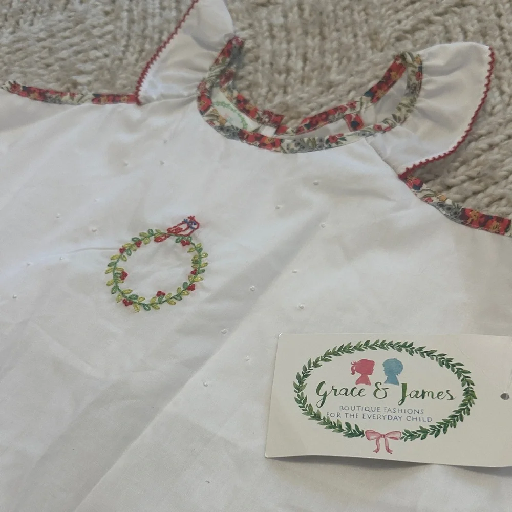 NWT Grace & James white gown with Wreath Embroidery & floral trim 3t